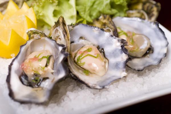 生蚝的蘸料汁怎么调 生蚝的蒜蓉料怎么做 生蚝的蘸料汁怎么调 生蚝的蒜蓉料怎么做