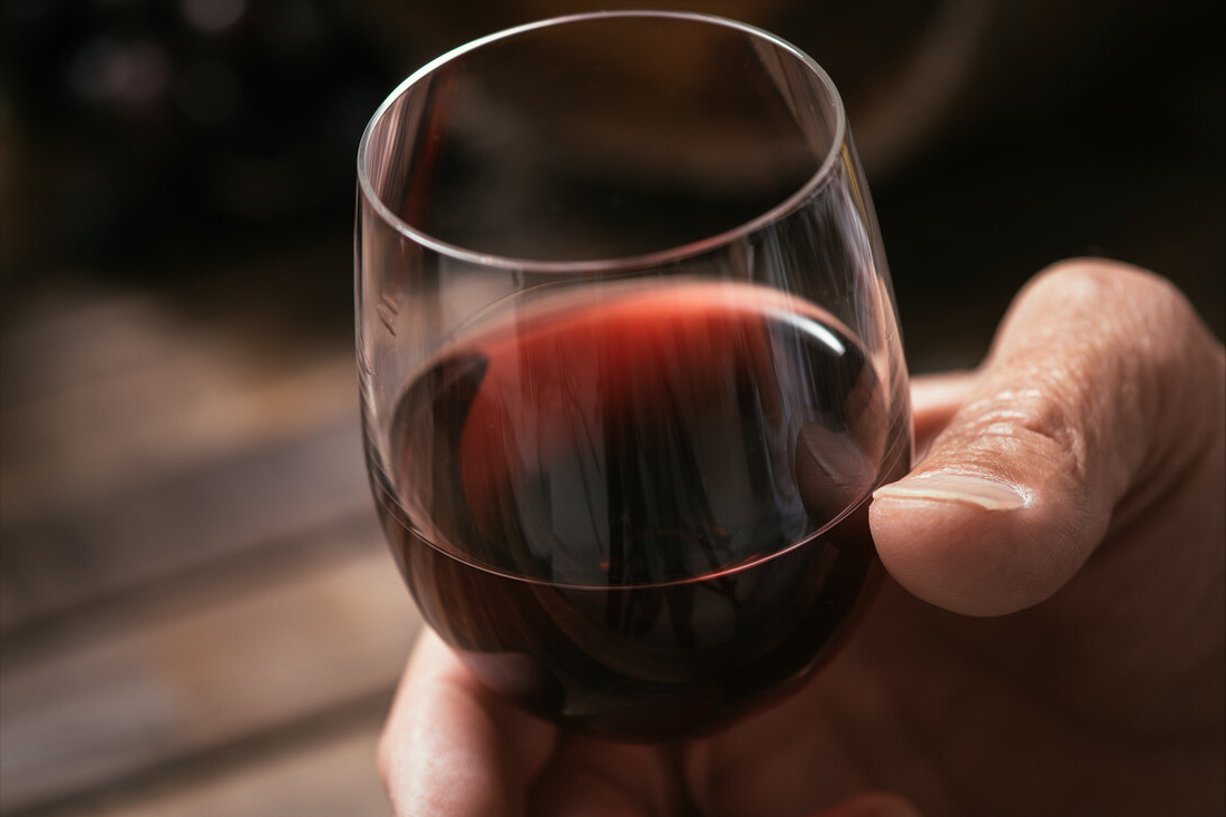 红葡萄酒半干型和干型什么区别（葡萄酒干型和半干型的区别）(图8)
