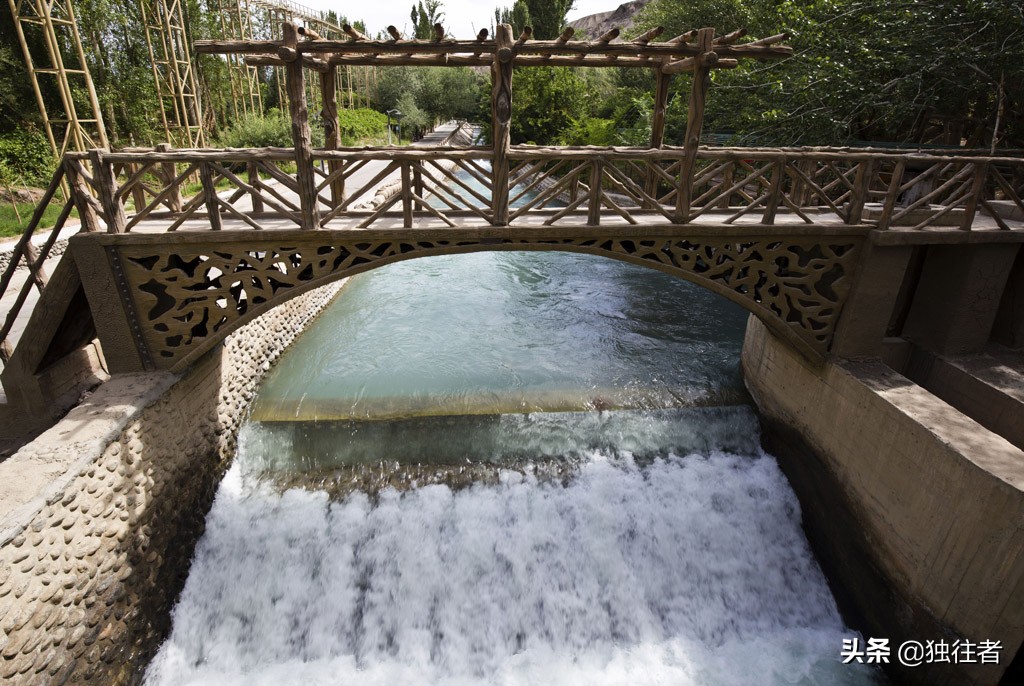 葡萄沟的资料_又多又好的葡萄地