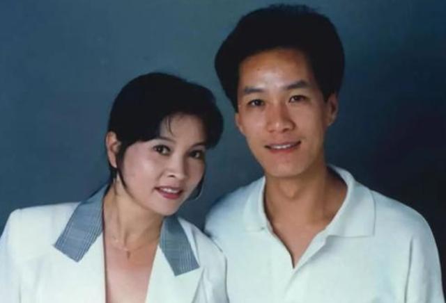 冯远征四十岁才成名（冯远征任北京人艺院长）(15)