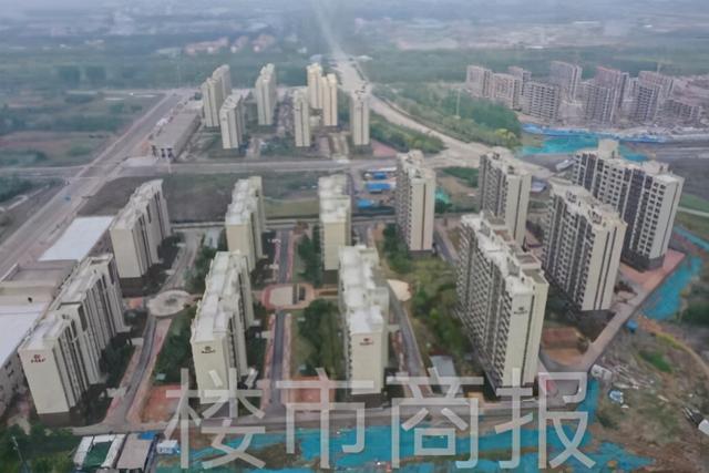 郑州楼盘4年不交房(郑州一楼盘团购房却要)(5)