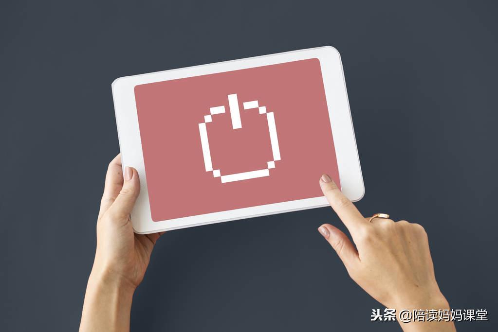 满意的反义词是什么(二年级语文上册全册近反义词)