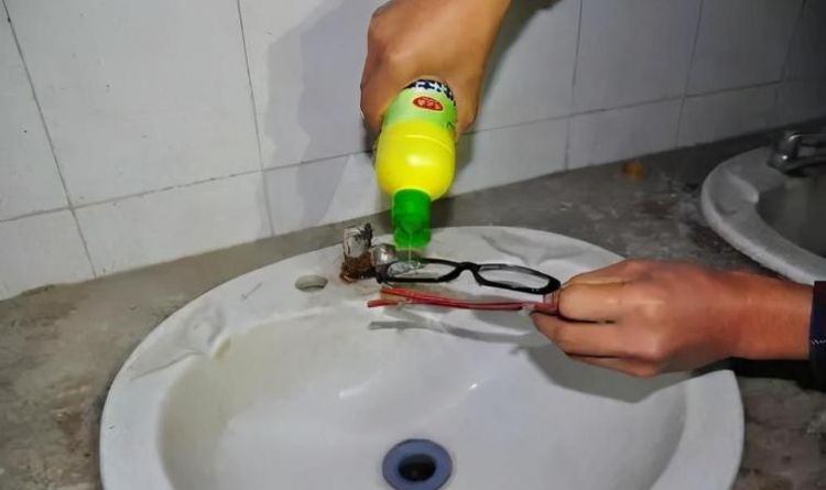 眼镜镀膜有裂痕怎么办