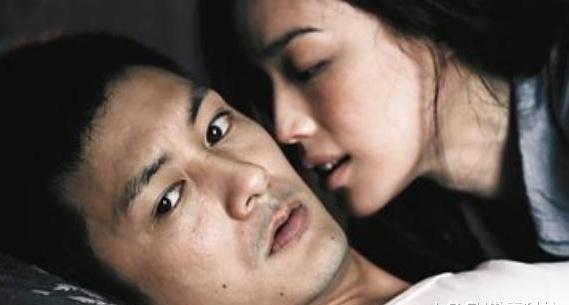 史上最尴尬的姓氏,自己都不好意思读出口,许多女孩都偷偷改姓