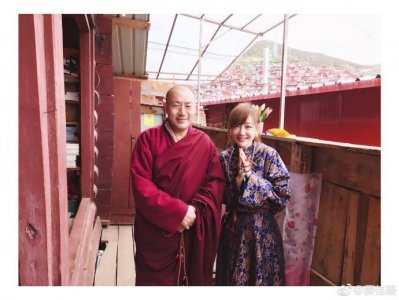 ​薛佳凝带发修行自曝圆满，网友：我也真的想去这种清净之地