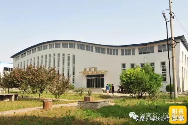 河南郑州黄河科技学院简介（河南高校大探访）(52)