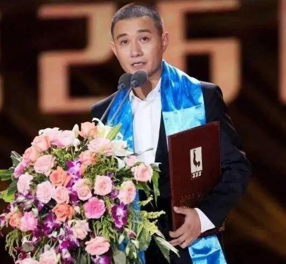 结婚11年，出轨后5年，马伊琍你终于跟文章离婚了！