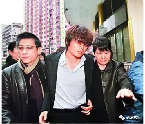 论渣男指数，他比背着患癌妻出轨的日本影帝更极品...