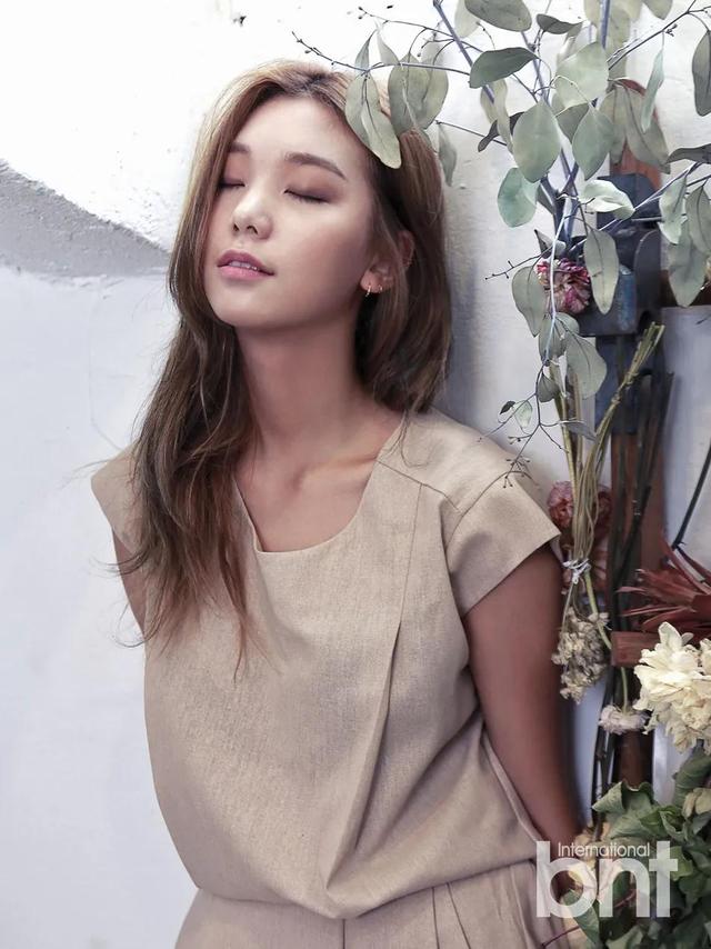 韩国演员李浩哲（韩国女星李浩贞）(2)