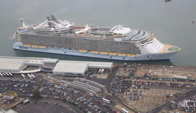 世界上最大游轮，可供5万人居住，要是不了解，你都不知道有多大