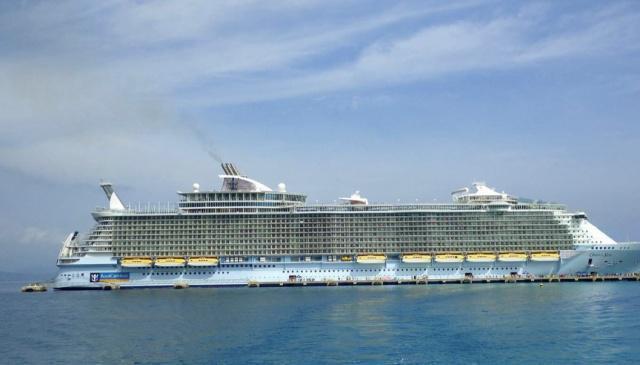 世界上最大游轮，可供5万人居住，要是不了解，你都不知道有多大