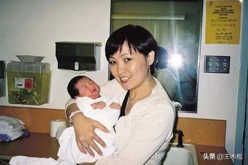 香港娱乐圈叱咤风云人物（香港娱乐圈小个子大佬的风流史）(9)