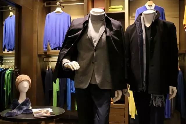 鄂尔多斯羊绒大衣便宜嘛（鄂尔多斯羊绒大衣最多直降4000元）(24)