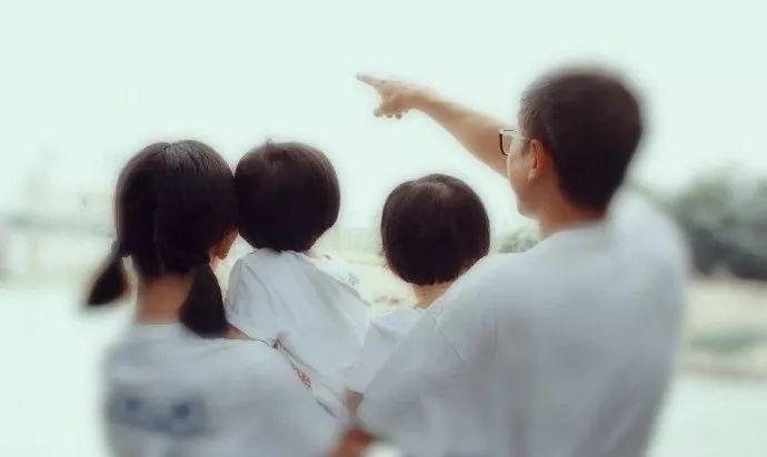 扒叔大爆料:谢娜张杰的料?邱泽靠唐嫣上位?小S被婆家看不起?钟楚曦全靠后台?