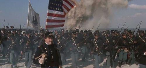 最新好看的战争电影前十名推荐（排行榜前10名的战争电影）(3)