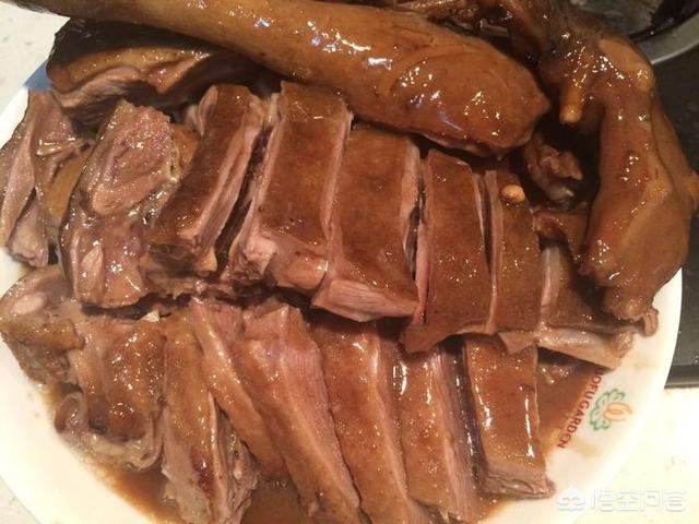 广东白切鹅的正宗做法(广东四大名鹅及八大鹅肉作法)(21)