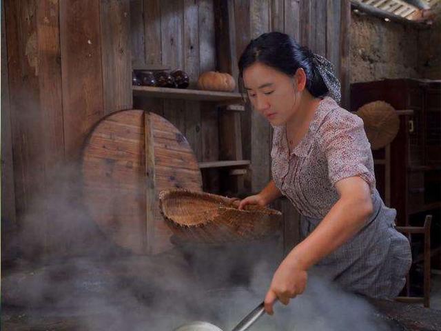 网红沈丹个人简历（乡愁沈丹23岁生下女儿）(2)