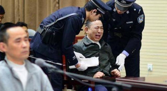 云南十大恶人孙小果杀的谁(四川首善的双面人生)(39)