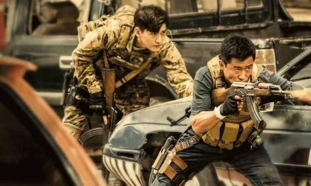 战狼2重映官方刺激下票房市场(79万人打出7.1分近4年后重映)(14)