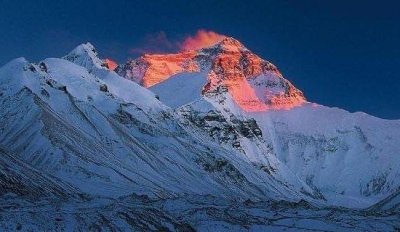 ​世界第二高峰乔戈里峰，海拔8611米(攀登难度最大的山峰)