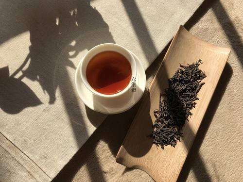 六堡茶怎么喝减肥 六堡茶冲泡时间有什么讲究 六堡茶怎么喝减肥 六堡茶冲泡时间有什么讲究