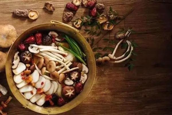 菌汤火锅底料菌类粉包怎么放 菌汤火锅底料怎么用