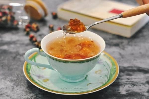 桃胶脆脆的是没熟吗 桃胶不泡可以直接煮吗