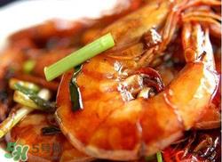 基围虾为什么变红？基围虾变红了还能吃吗？