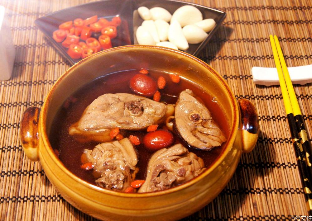 四物汤连续喝几天最好 怎么搭配四物汤不上火 四物汤连续喝几天最好 怎么搭配四物汤不上火