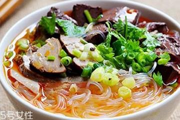 鸭血粉丝汤是不是发物 鸭血粉丝汤不是发物