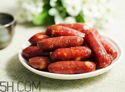 ​一根烤肠的热量是多少 一根烤肠多少卡路里