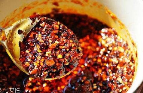 辣椒酱热量高吗 好吃不发胖 辣椒酱热量高吗 好吃不发胖