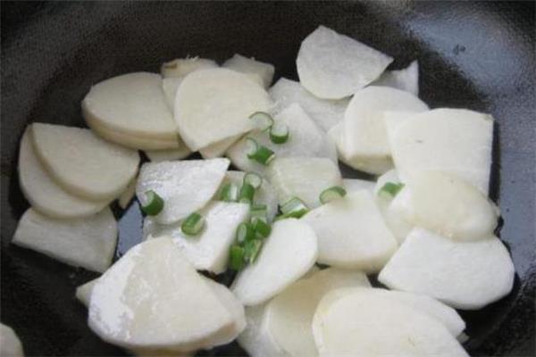 吃凉薯会肚子疼吗 为什么吃凉薯肚子疼 吃凉薯会肚子疼吗 为什么吃凉薯肚子疼