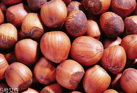 榛子不能和什么一起吃 搭配巧克力易过敏 榛子不能和什么一起吃 搭配巧克力易过敏