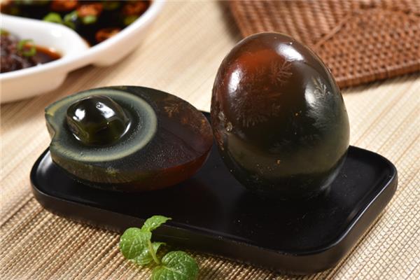 皮蛋是什么蛋做出来的 皮蛋制作方法及配方