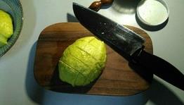 红心芭乐怎么吃？红心芭乐可以吃皮吗