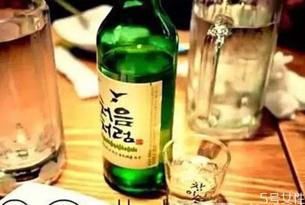 真露烧酒兑什么好喝 真露为什么后劲大