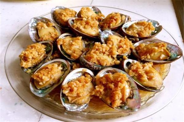 新鲜鲍鱼几头怎么区分 怎么分辨鲍鱼几头