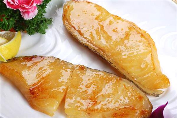 鳕鱼含嘌呤高吗 鳕鱼痛风病人可以吃吗