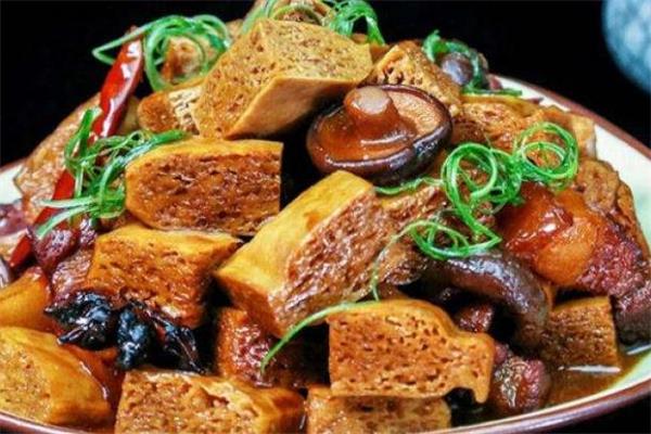 冻豆腐可以煲汤吗 冻豆腐煲汤做法