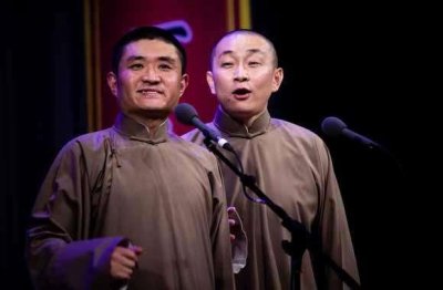 ​相声演员苗阜发微博晒墨宝，自嘲是描红水平，网友：水平有待提高