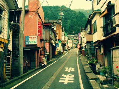 虚荣和骄傲是两种截然不同的东西,但大家却常常把它们当作同义词