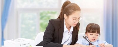 与其锦上添花 不如雪中送炭 的意思 与其锦上添花不如雪中送炭的含义是什么