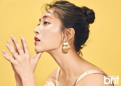 韩国女艺人朴敏智最新时装杂志写真曝光