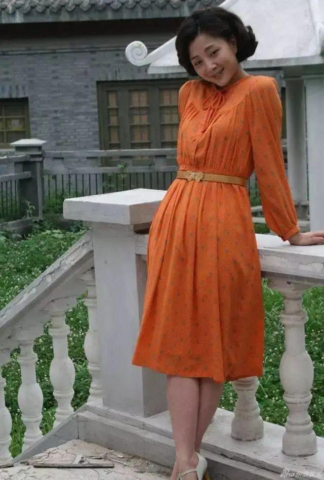 殷桃图片个人资料 ;曾被重庆落马高官“包养三年”?真相来了