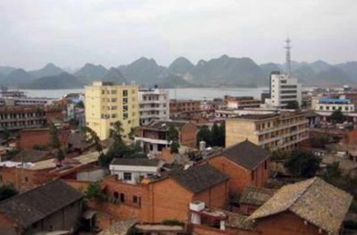 ​1992年三千武警围剿云南平远街，一个村子全是悍匪，还有枪支弹药