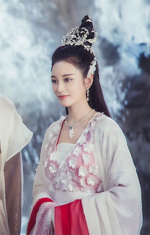 唐嫣旗下有哪些艺人(唐嫣旗下艺人有多少斤) 唐嫣 旗下 第6张