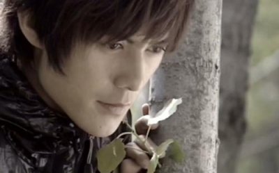 ​铠甲勇士雪獒扮演者