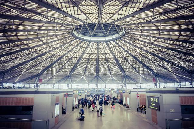 上海火车南站春运怎么样（上海火车南站竟然没有人挤人）(3)