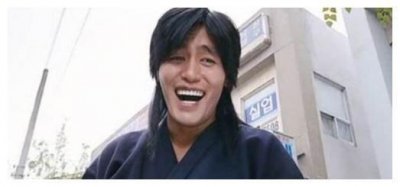 ​同是鬼畜笑容，韩国金馆长一笑灭天地，还是他反差大